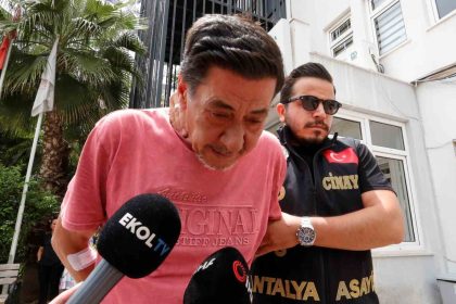 kucuk-kizin-agabeyim-cennette-sozleri-salonda-gozyaslarina-neden-oldu