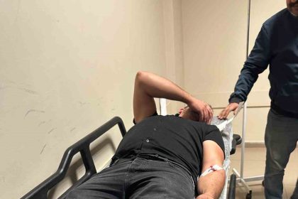 motosiklet-devrildi-2-yarali