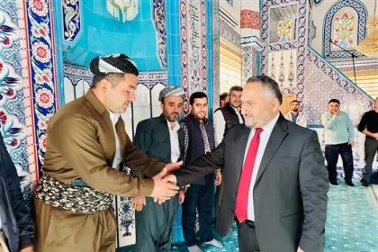 muftu-okus-derecik-ilcesinde-temaslarda-bulundu