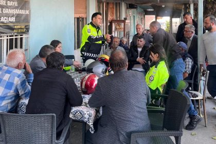 salihlide-ciftcilere-ve-suruculere-yeni-trafik-kurallari-anlatildi