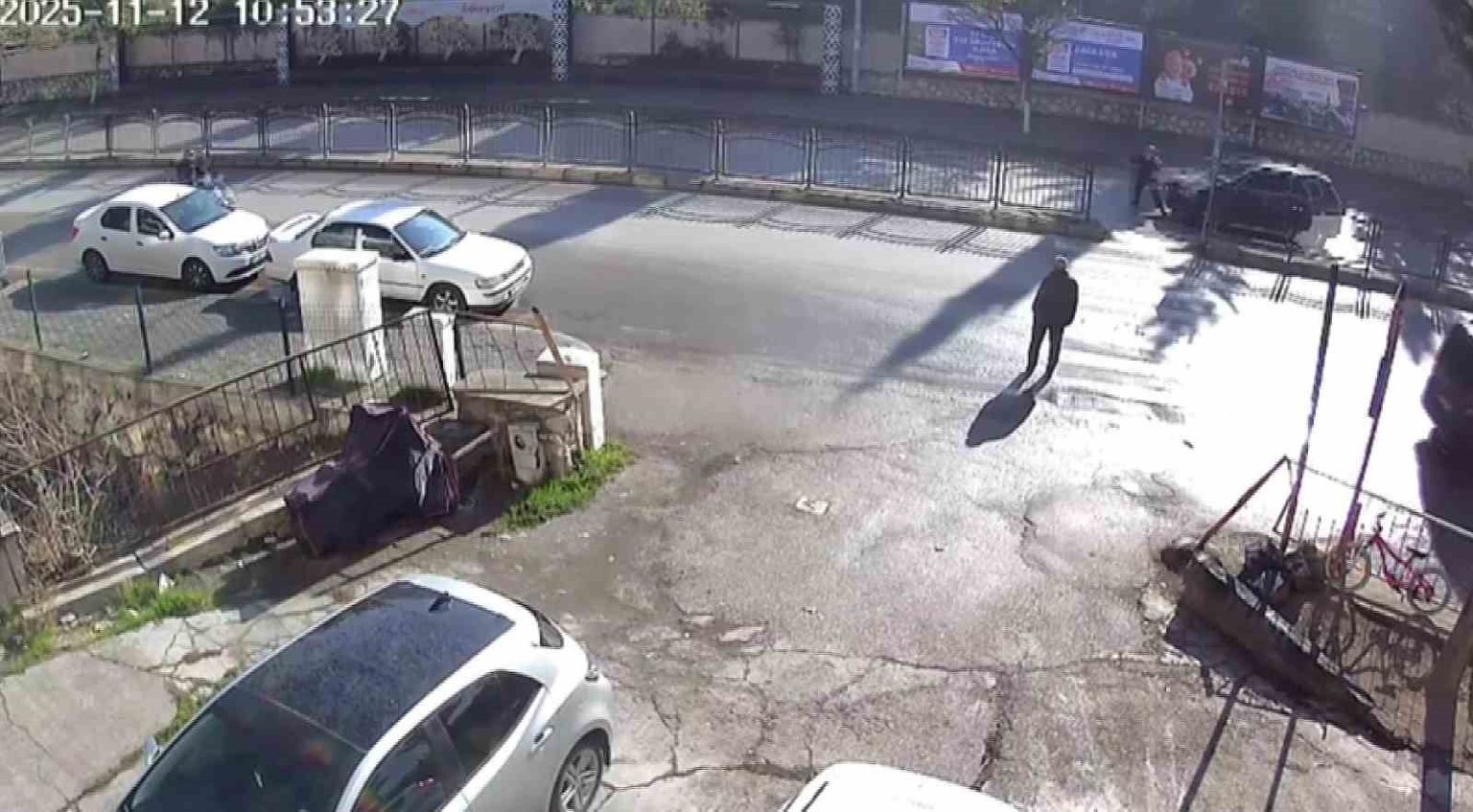 yaya-gecidinde-5-gun-arayla-yasanan-iki-kaza-kamerada