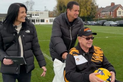 acun-ilicalidan-hull-city-taraftari-owen-griffithse-jest