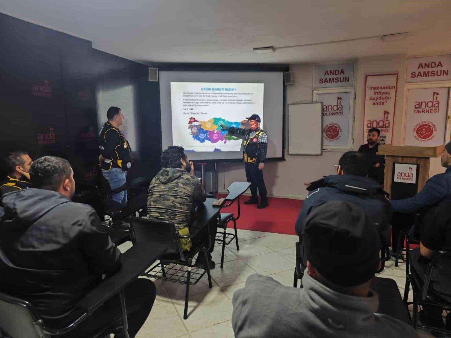 afetlerde-kesintisiz-haberlesme-icin-telsiz-egitimi