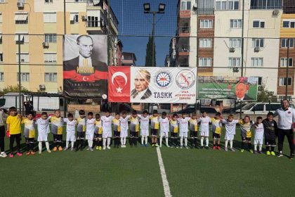 antalyada-u11-ve-u12-ligleri-vali-alaaddin-yuksel-futbol-sezonu-adiyla-oynanacak