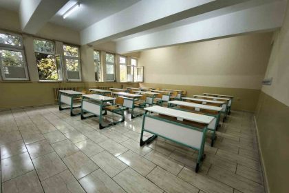 atil-durumdaki-okul-yeniden-hayat-buldu