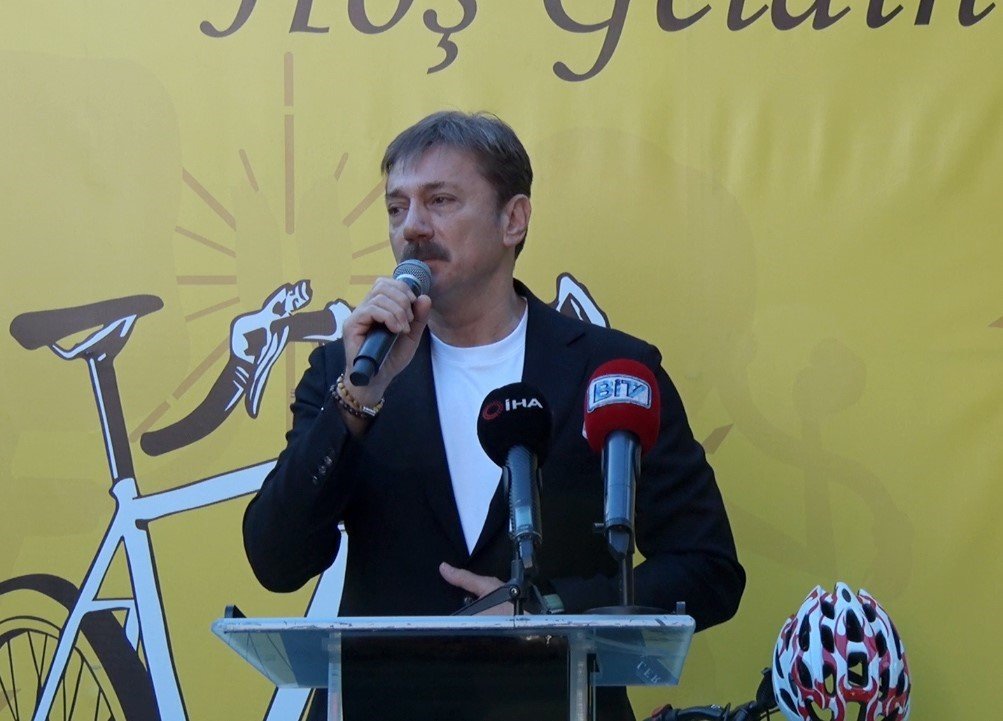 bahcelievler-belediye-baskani-bahadir-her-ay-100-tane-bisiklet-dagitiyoruz