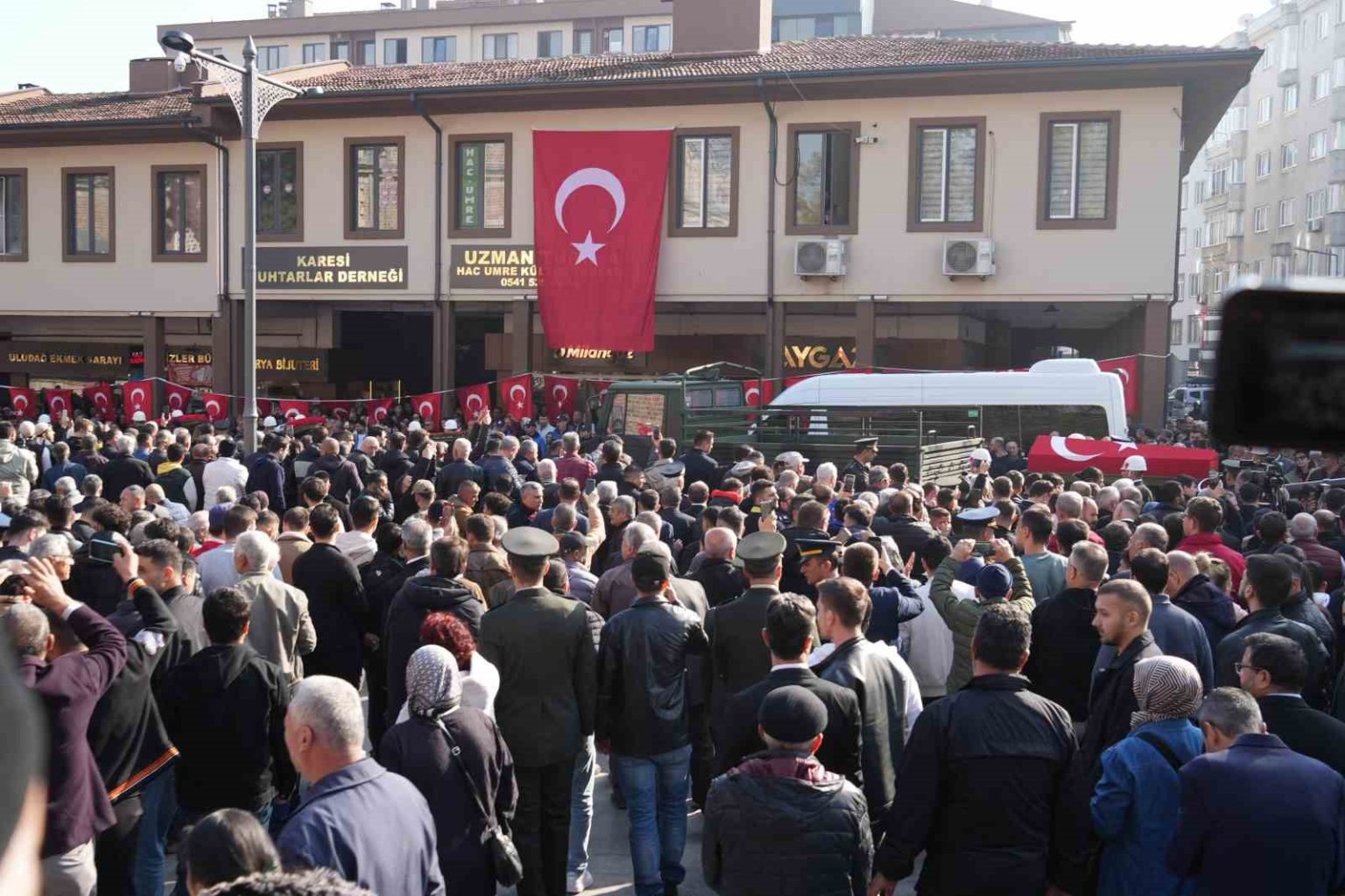 balikesir-sehit-emre-sayini-son-yolculuguna-ugurladi