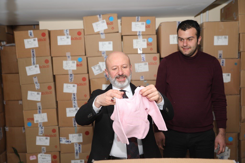 baskan-colakbayrakdar-her-eve-her-gonule-dokunan-hizmetlerle-ornek-oluyoruz