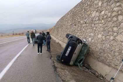 bayburt-erzurum-kara-yolunda-trafik-kazasi-3-yarali