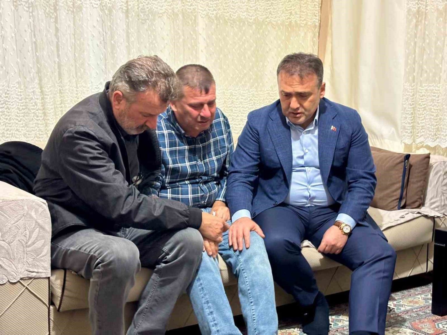 cumhurbaskani-erdogan-sehit-babasi-ile-telefonda-gorustu