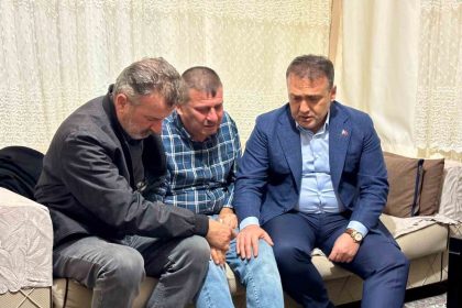 cumhurbaskani-erdogan-sehit-babasi-ile-telefonda-gorustu