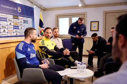 domenico-tedesco-oynamak-istedigimiz-oyun-tarzinda-guce-cok-ihtiyac-var