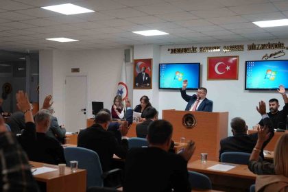 duzce-belediyesinin-butcesi-5-milyar-385-milyon-400-tl-olarak-onaylandi