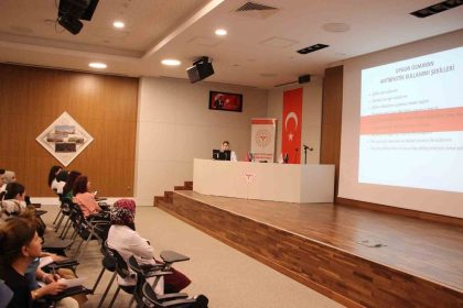 elazigda-antimikrobiyal-farkindalik-haftasi-etkinligi