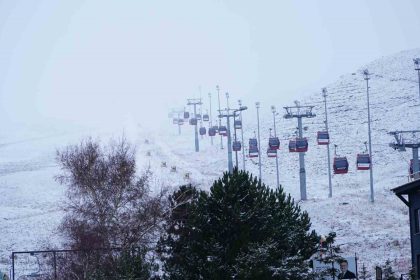 erciyeste-kar-yagisi-dag-beyaza-burundu