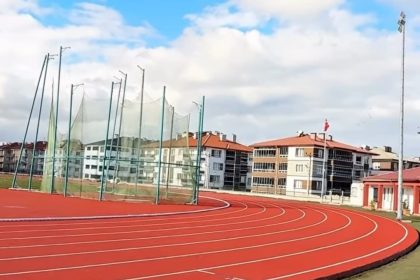 halil-akkas-atletizm-stadi-yenilenen-yuzuyle-hizmete-aciliyor