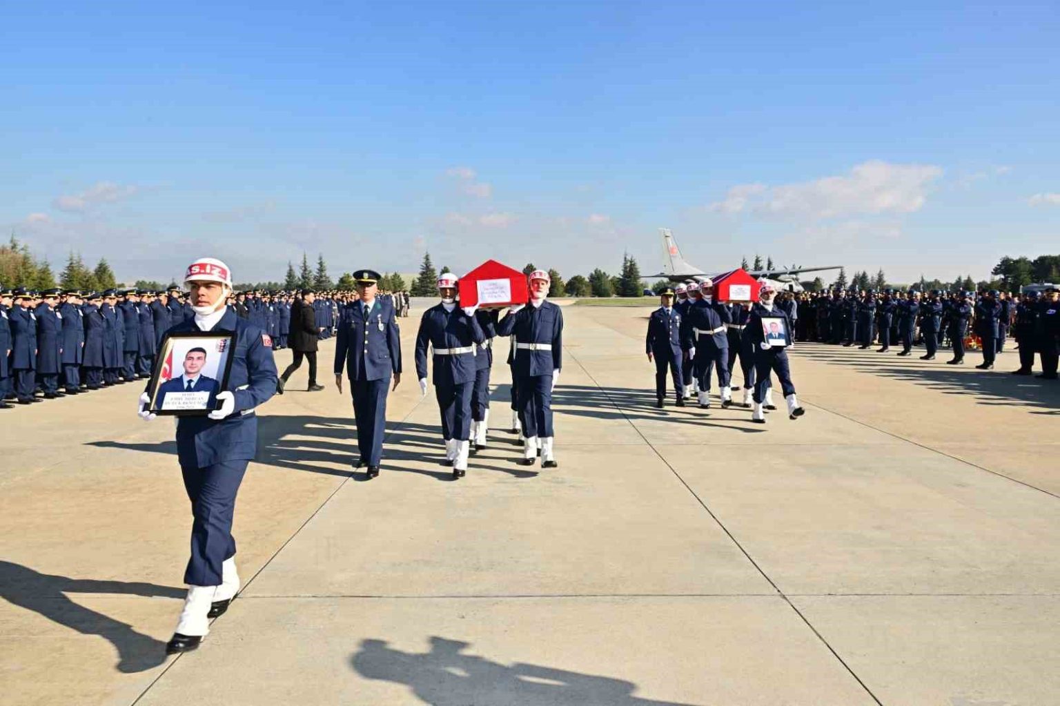 iki-hava-sehidi-ucakla-eskisehire-getirildi