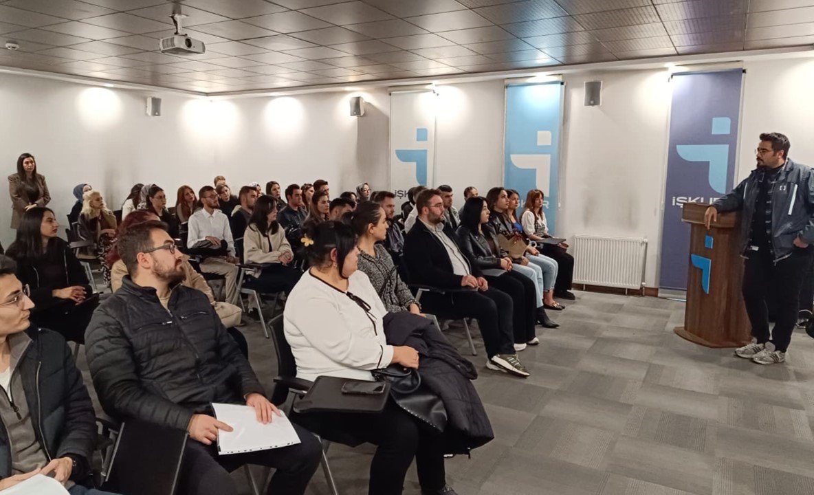 iskur-kayseride-beyaz-yaka-istihdami-icin-toplu-is-gorusmesi