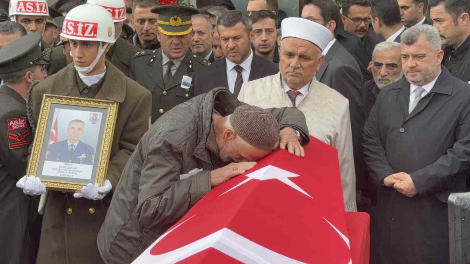 karabuklu-sehit-nuri-ozcan-son-yolculuguna-ugurlandi