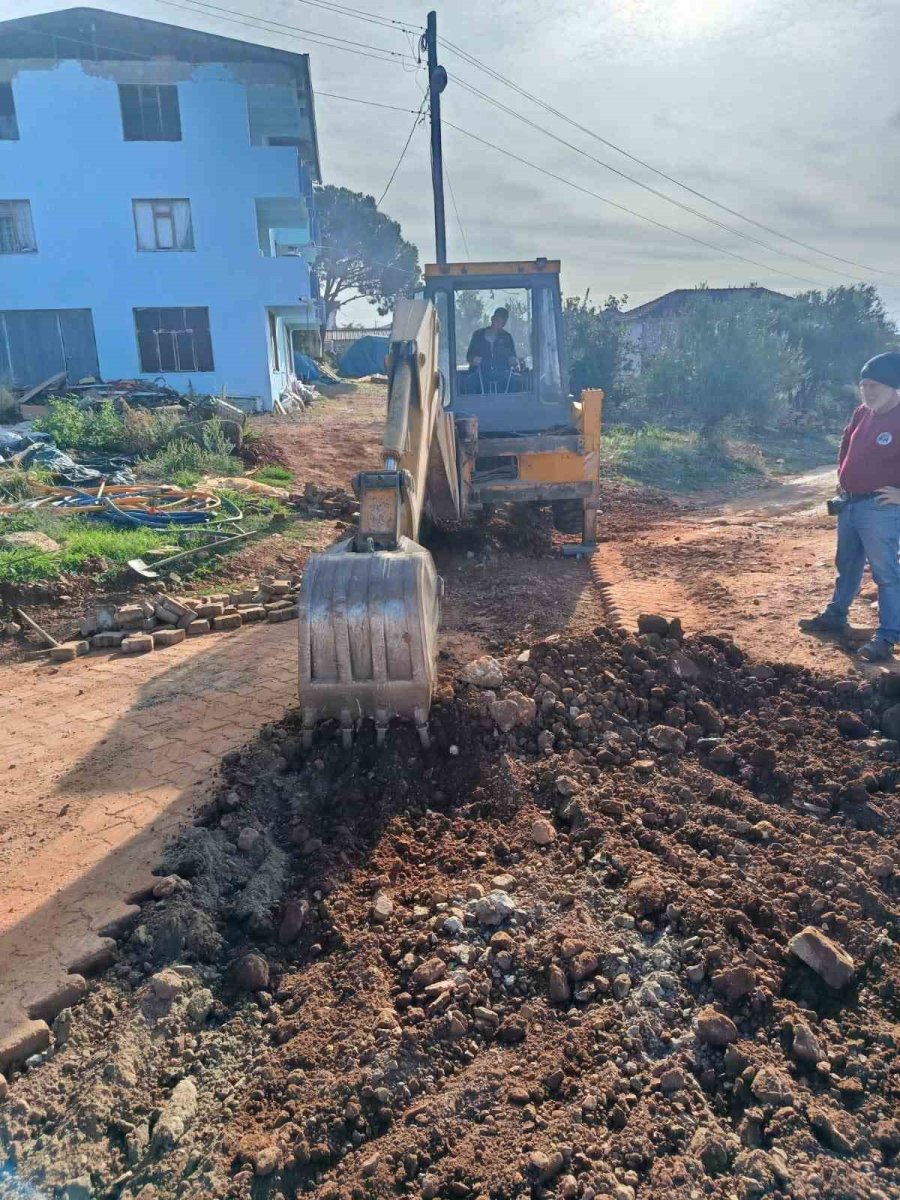 karacasuda-belediyenin-calismalari-suruyor