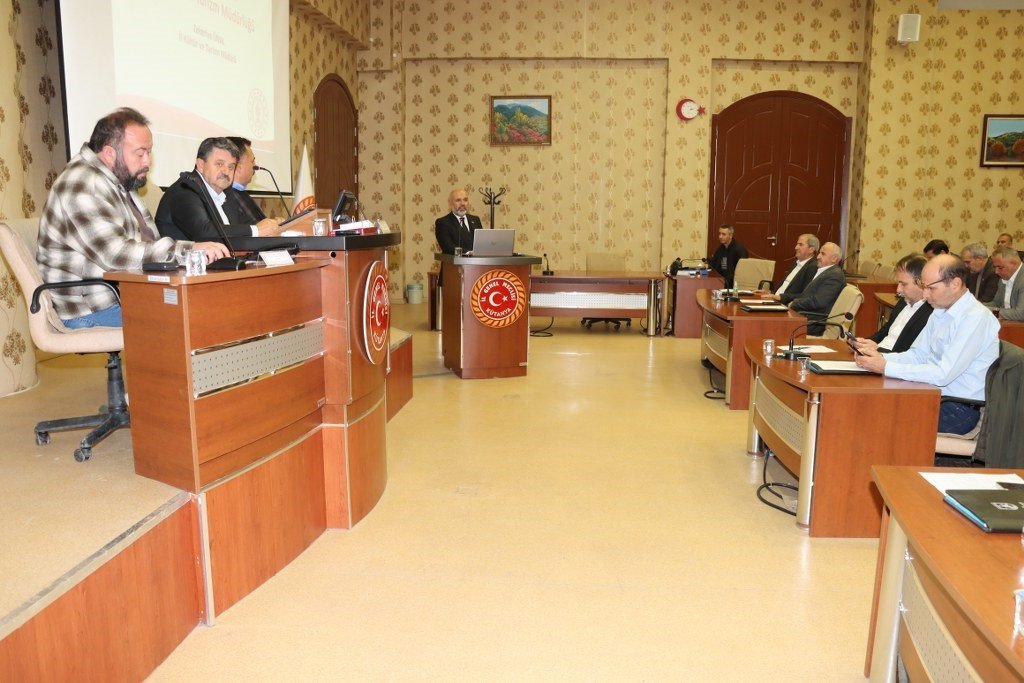 kutahya-il-ozel-idaresinin-2026-yili-butce-gorusmeleri-devam-ediyor