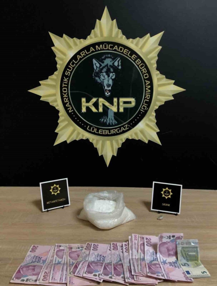 luleburgazda-motosikletli-sahislardan-uyusturucu-cikti