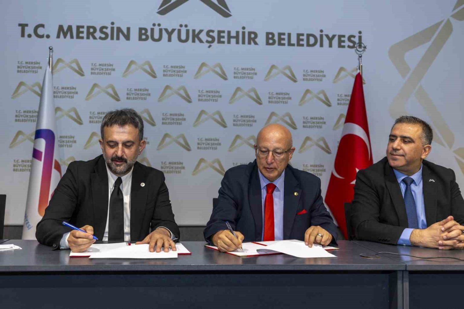 mersin-ve-ankara-kent-konseyleri-is-birligini-resmilestirdi