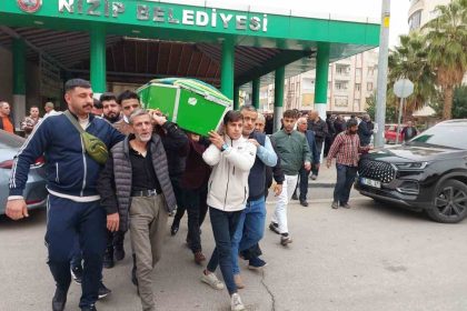 motosiklet-kazasinda-hayatini-kaybeden-genc-memleketinde-defnedildi