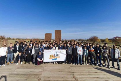 ogrenciler-maziden-atiye-ahlat-programiyla-tarih-yolculuguna-cikiyor