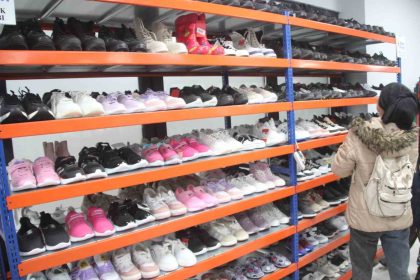 orduda-ihtiyac-sahibi-aileler-icin-gecici-giyim-magazasi-acildi