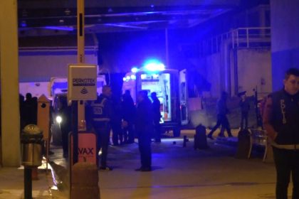 otomobil-belediyeye-ait-kamyona-arkadan-carpti-1i-bebek-3-yarali