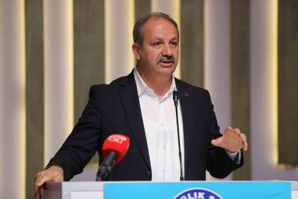 saglik-sen-hukuk-birimi-ile-uyelerinin-sorunlarini-yargiya-tasiyor