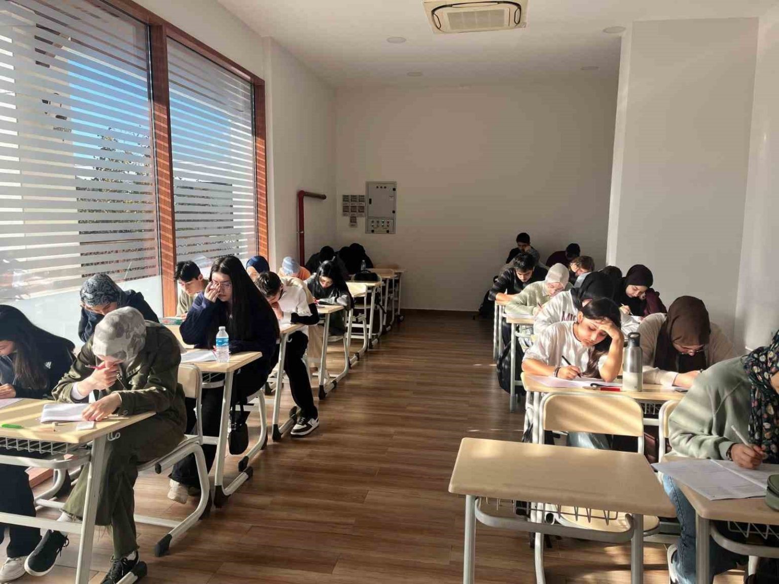 sancaktepe-belediyesinden-genclere-gercegini-aratmayan-tyt-deneme-sinavi