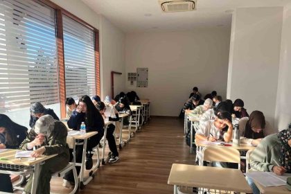 sancaktepe-belediyesinden-genclere-gercegini-aratmayan-tyt-deneme-sinavi