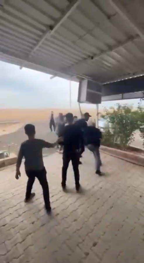 sanliurfada-otoparkta-ucret-kavgasi