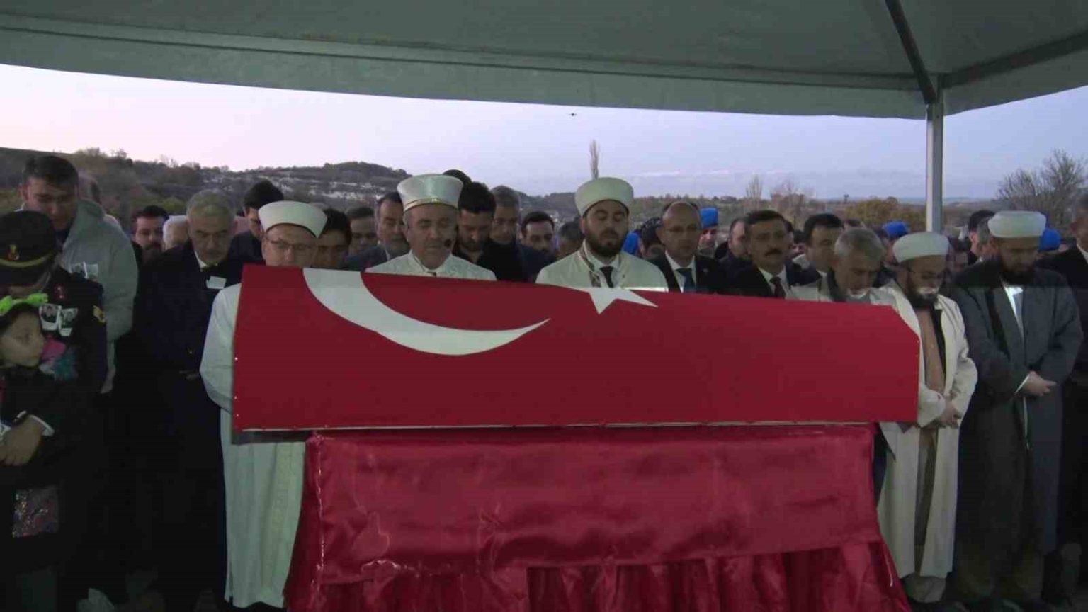 sehit-astsubay-ramazan-yagiz-bursada-son-yolculuguna-ugurlandi