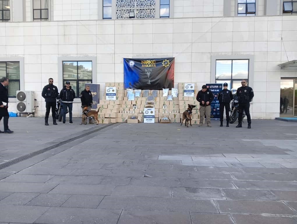 taylanddan-turkiyeye-1-bucuk-tonluk-skunk-sevkiyati-narkotik-polisine-takildi