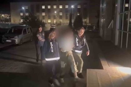 usakta-otomobili-calan-supheliler-yakalandi