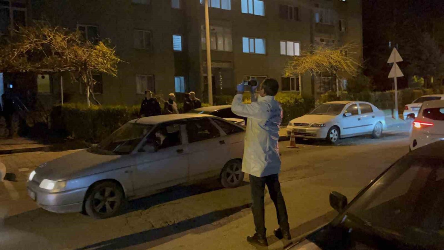 yasli-adam-iki-gun-once-tahtakurusuna-karsi-ilaclanan-evinde-olu-bulundu