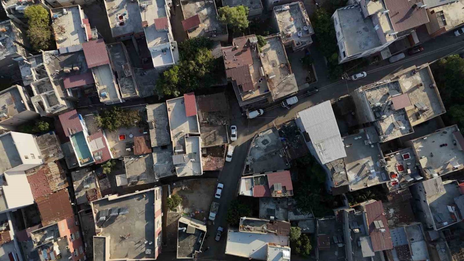 yerel-yonetimlerin-beceriksizligi-kentsel-donusumu-geciktiriyor