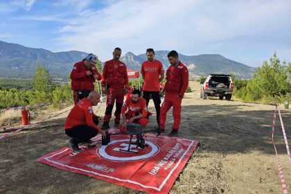 akut-ege-ekipleri-tatbikatlarla-gonullulerini-her-an-goreve-hazir-hale-getiriyor