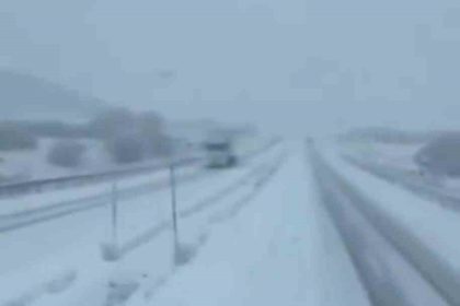 bingolun-yuksek-kesimleri-beyaza-burundu