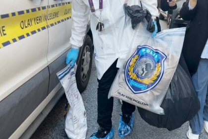 bocek-ailesinin-kaldigi-fatihteki-otelde-yeni-gelisme-odadaki-esyalari-incelemeye-goturuldu