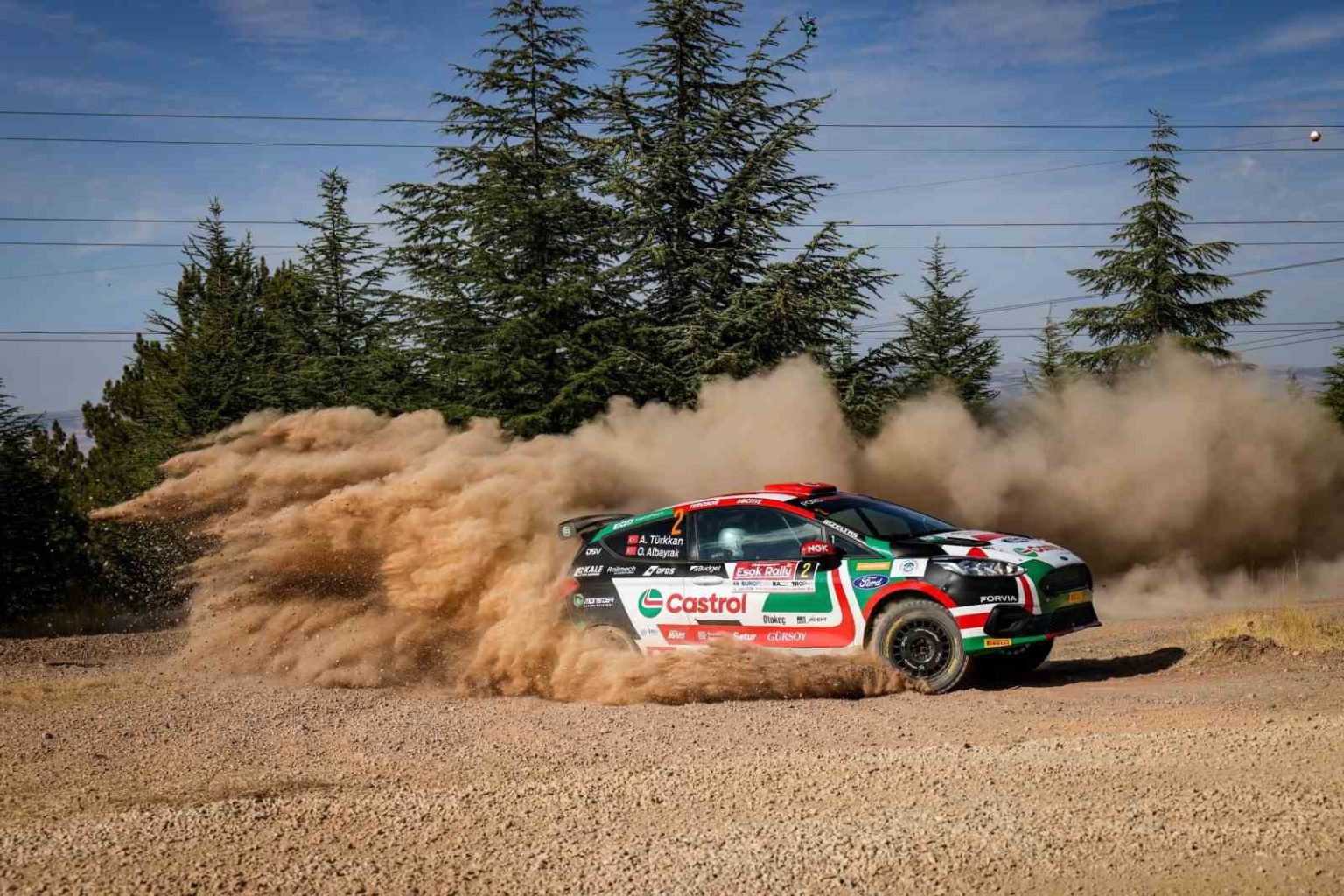 castrol-ford-team-turkiye-45inci-istanbul-rallisinde-kupayi-hedefliyor
