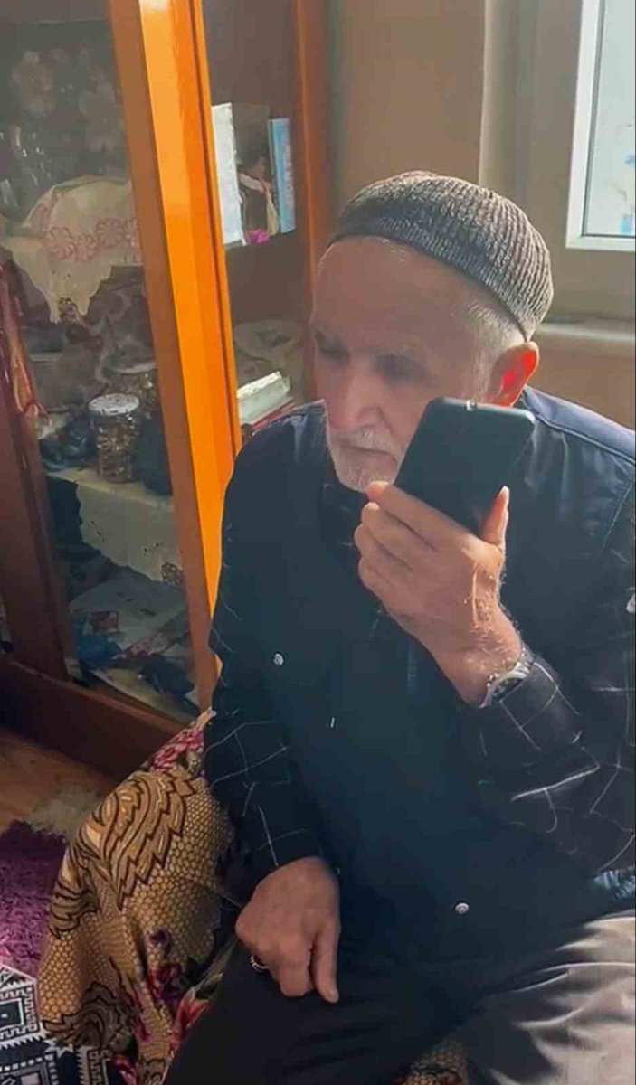 cumhurbaskani-erdogan-sehit-kidemli-bascavus-ozcanin-ailesine-bassagligi-diledi