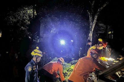 endonezyada-heyelan-faciasi-6-olu-17-kayip