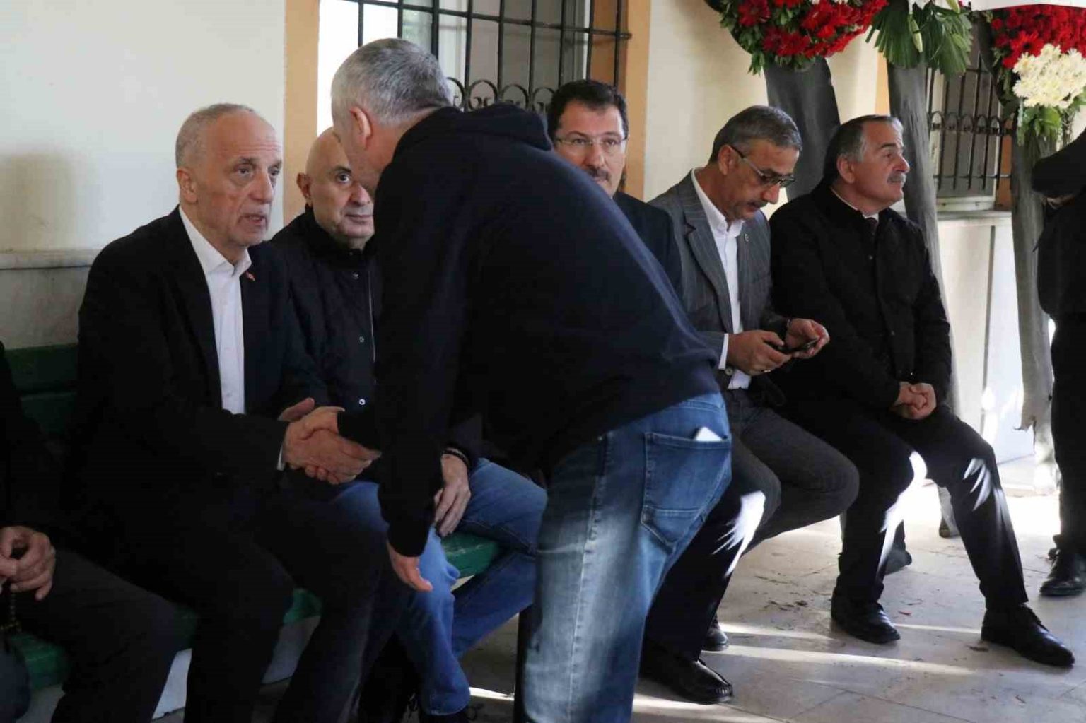 ergun-atalayin-kayinvalidesi-son-yolculuguna-ugurlandi