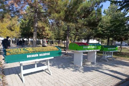 gida-zehirlenmesinde-hayatini-kaybeden-anne-ve-cocuklarina-veda-edilecek