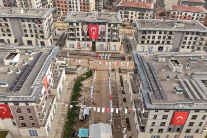 kahramanmarasta-depremzedeler-bir-bir-evlerine-kavusuyor