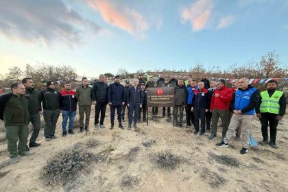 karamanda-sehit-dusen-20-asker-icin-fidan-dikildi